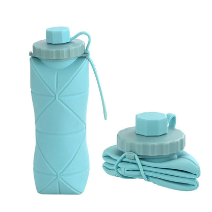 Bouteille Flexi Hydra bleue en silicone, ultra-légère et pliable pour les déplacements sans encombre.