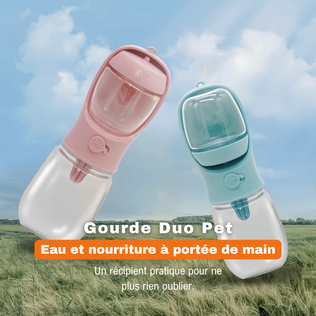 Deux gourdes Duo Pet (rose et bleue) en extérieur avec double réservoir pour eau et croquettes.
